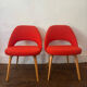 2 chaises Conférence par Eero Saarinen
