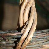 Basket wicker and scoubidou