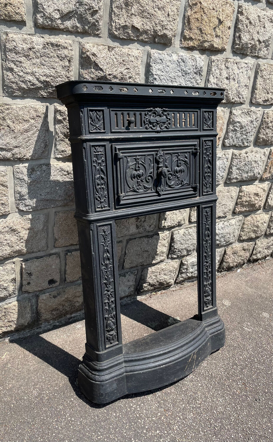 Manteau de cheminée en fonte