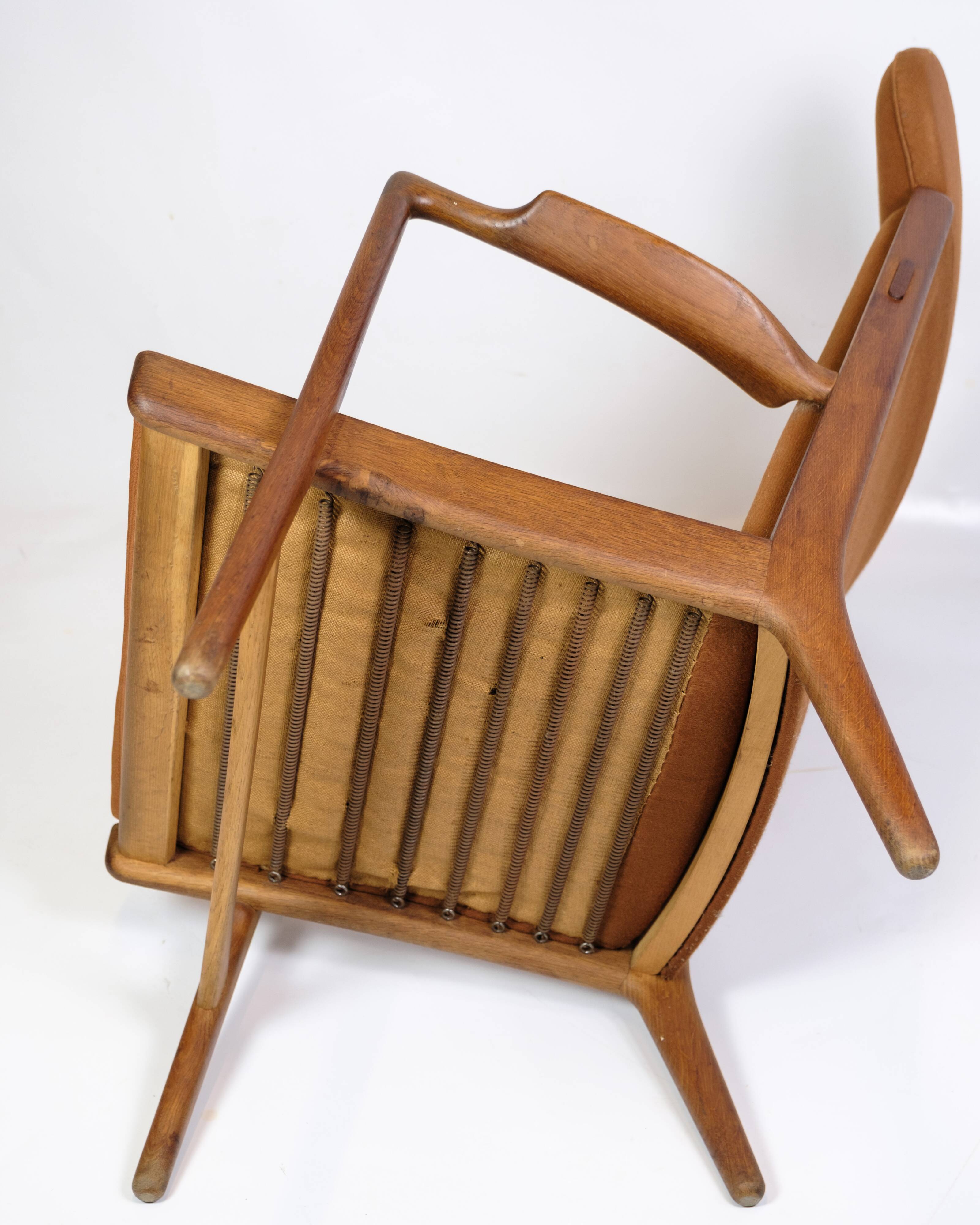 Fauteuil Modèle AP 15 Fabriqué En Chêne Avec Tissu Orange Par Hans J. Wegner Pour AP Chair Des Années 1950