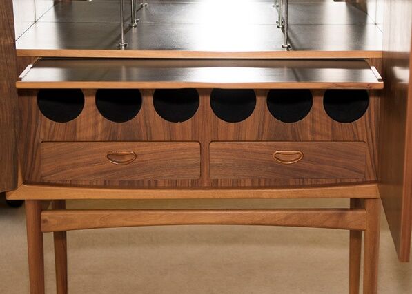 Bacchus bar in rosewood