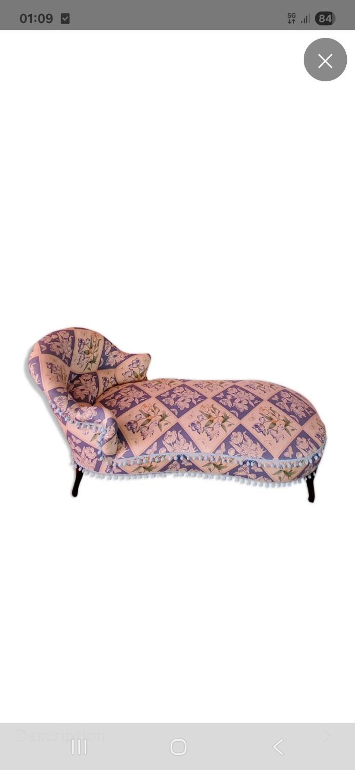 Romantic vintage daybed