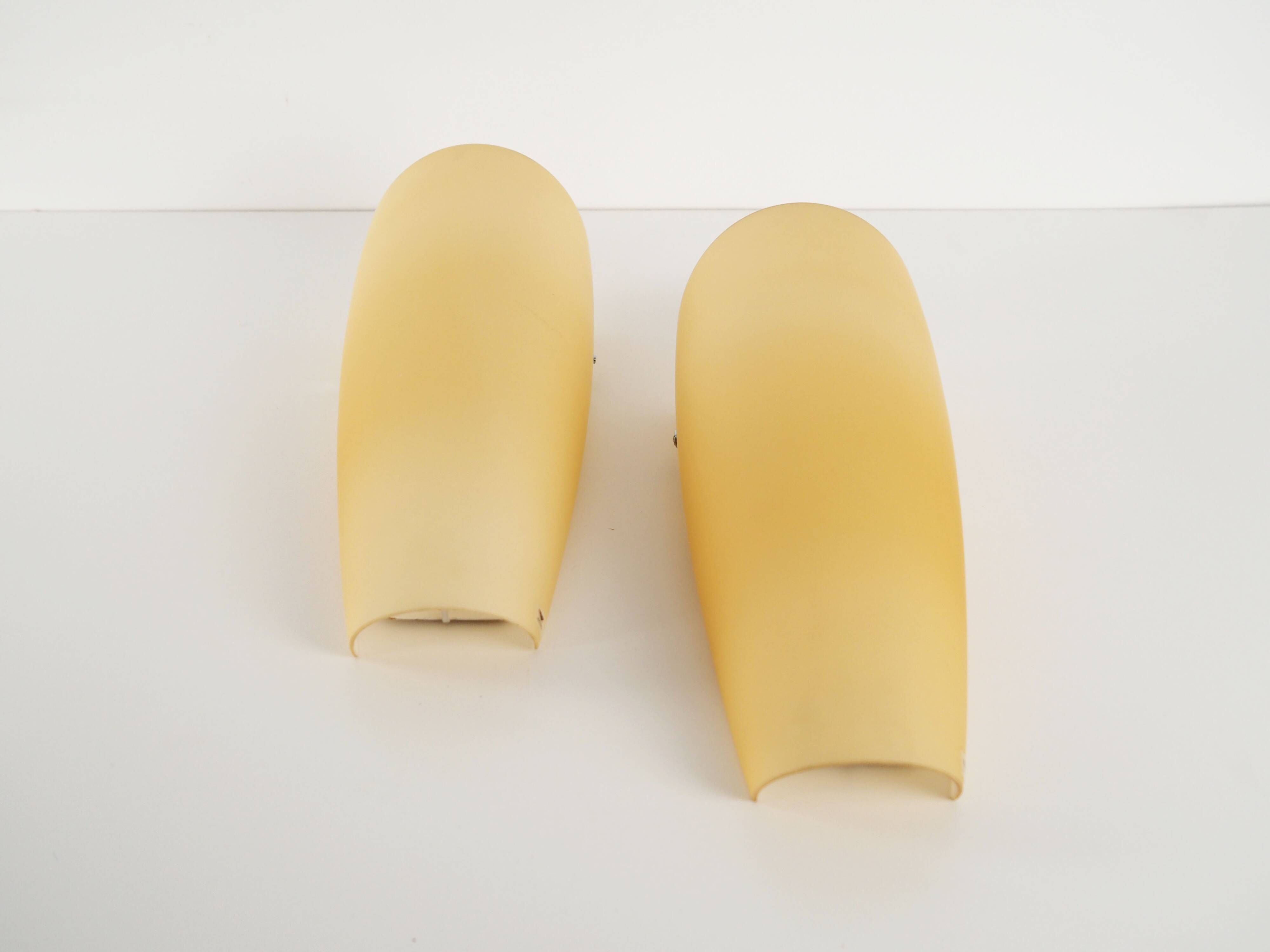 Set of two wall lamps, Murano glass, Italian design, 1980s, manufacture: Victoria