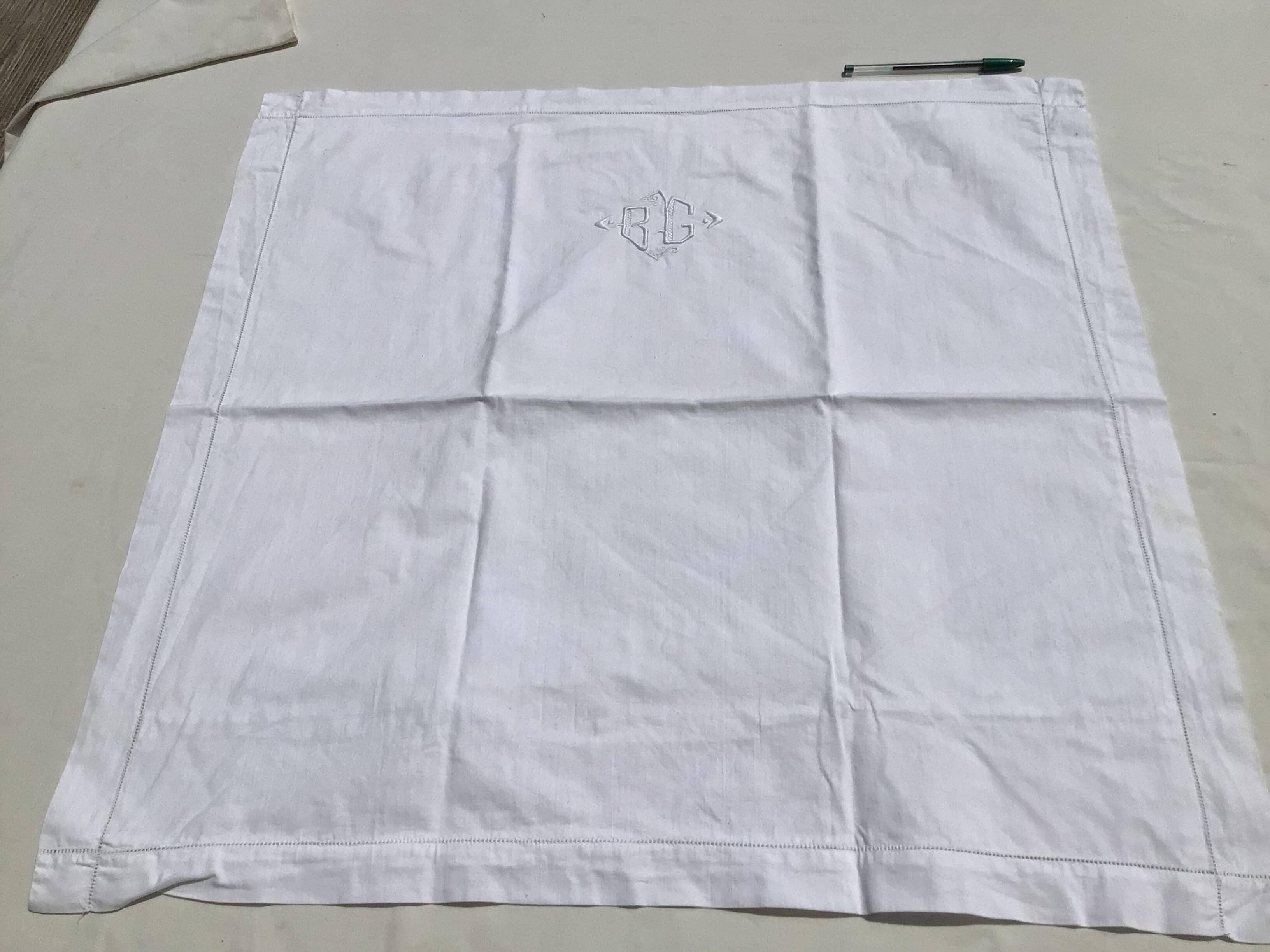 Embroidered pillowcase BG mini day mixed race