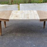 Renovated round Art Deco dining table, extendable, made of solid oak, 213cm.