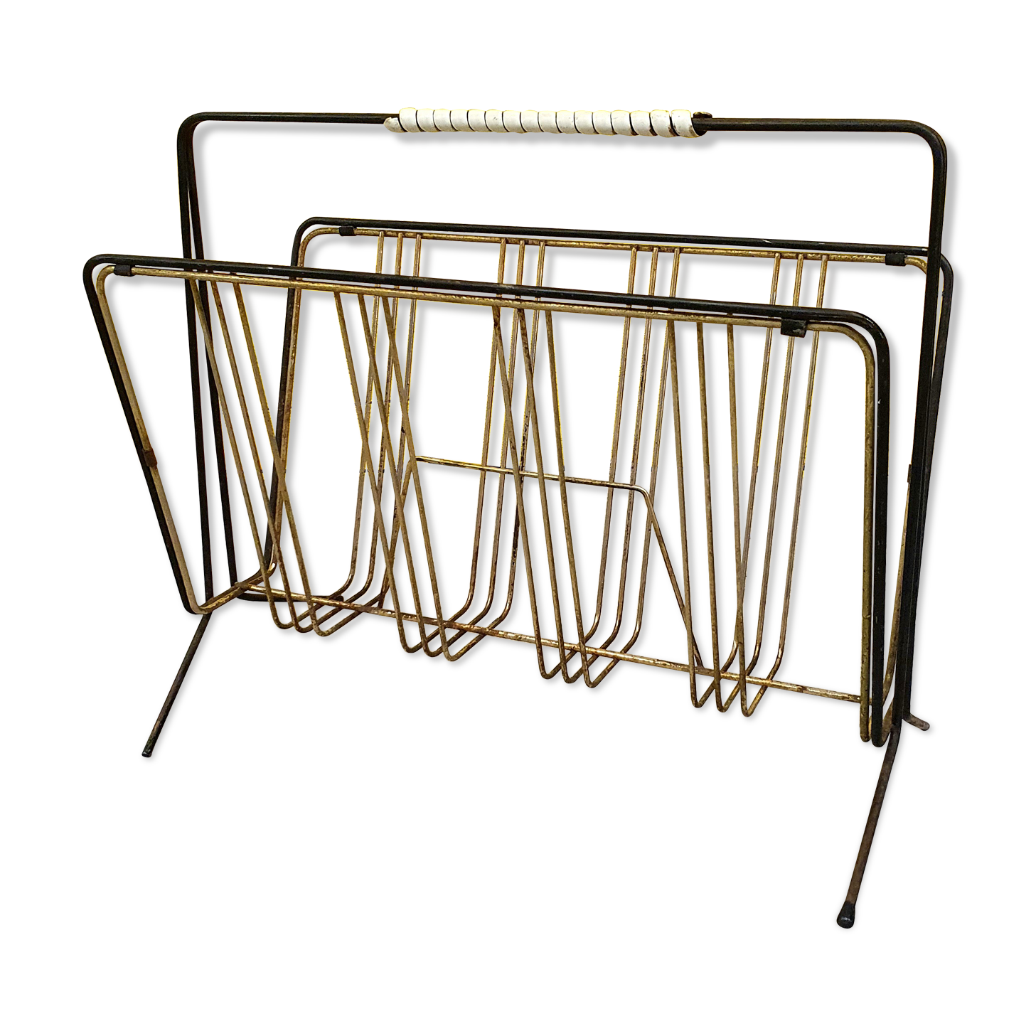 Scoubidou magazines rack