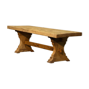 table de monastère