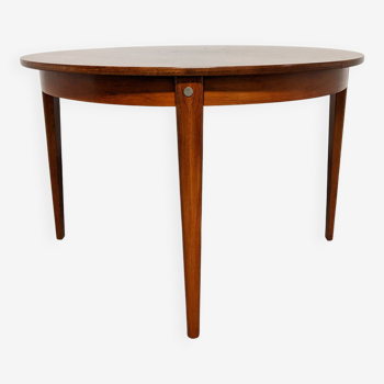 Scandinavian extendable rosewood dining table from the 60s/70s