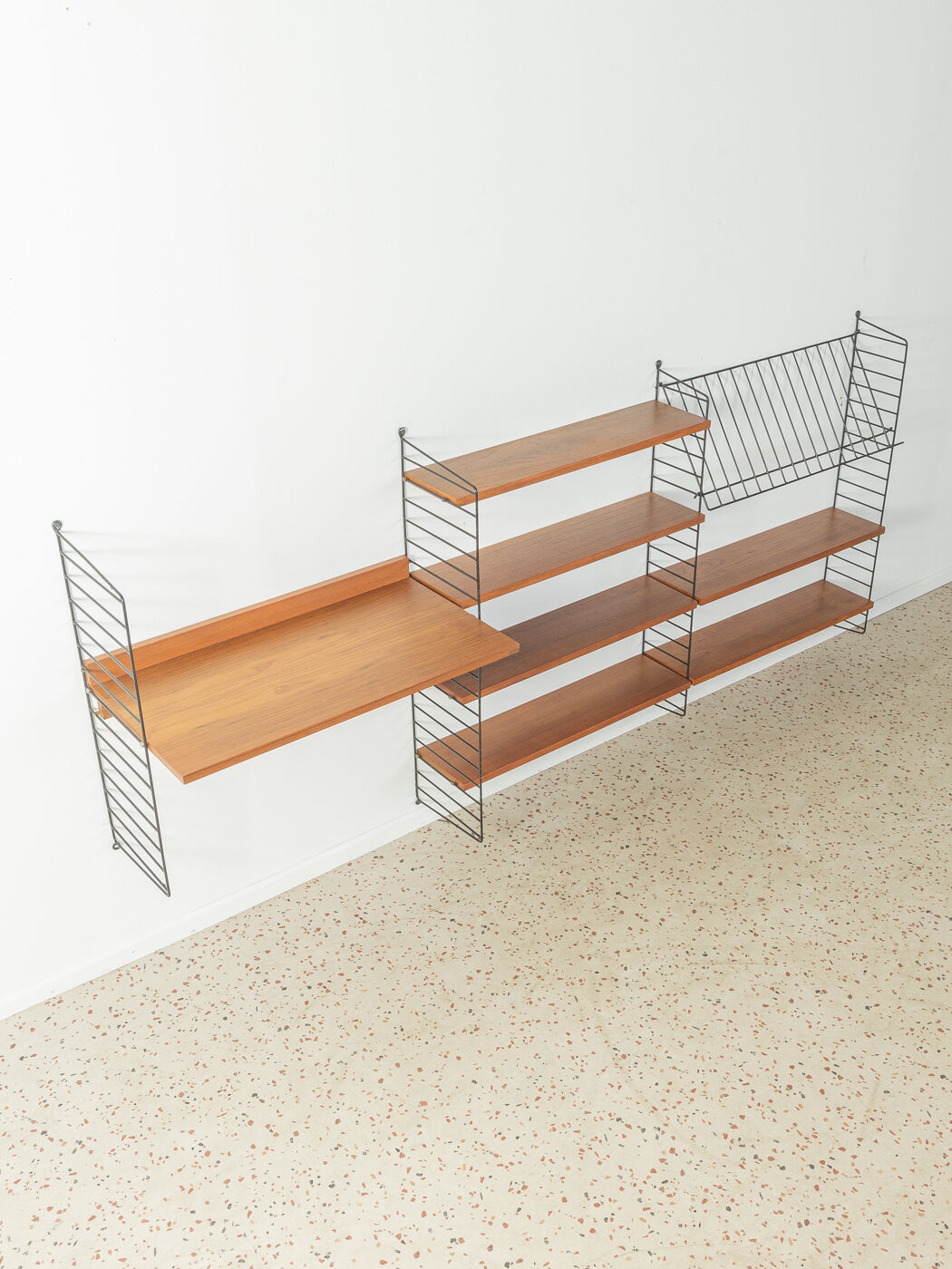 1950s Shelving system, Nils Strinning