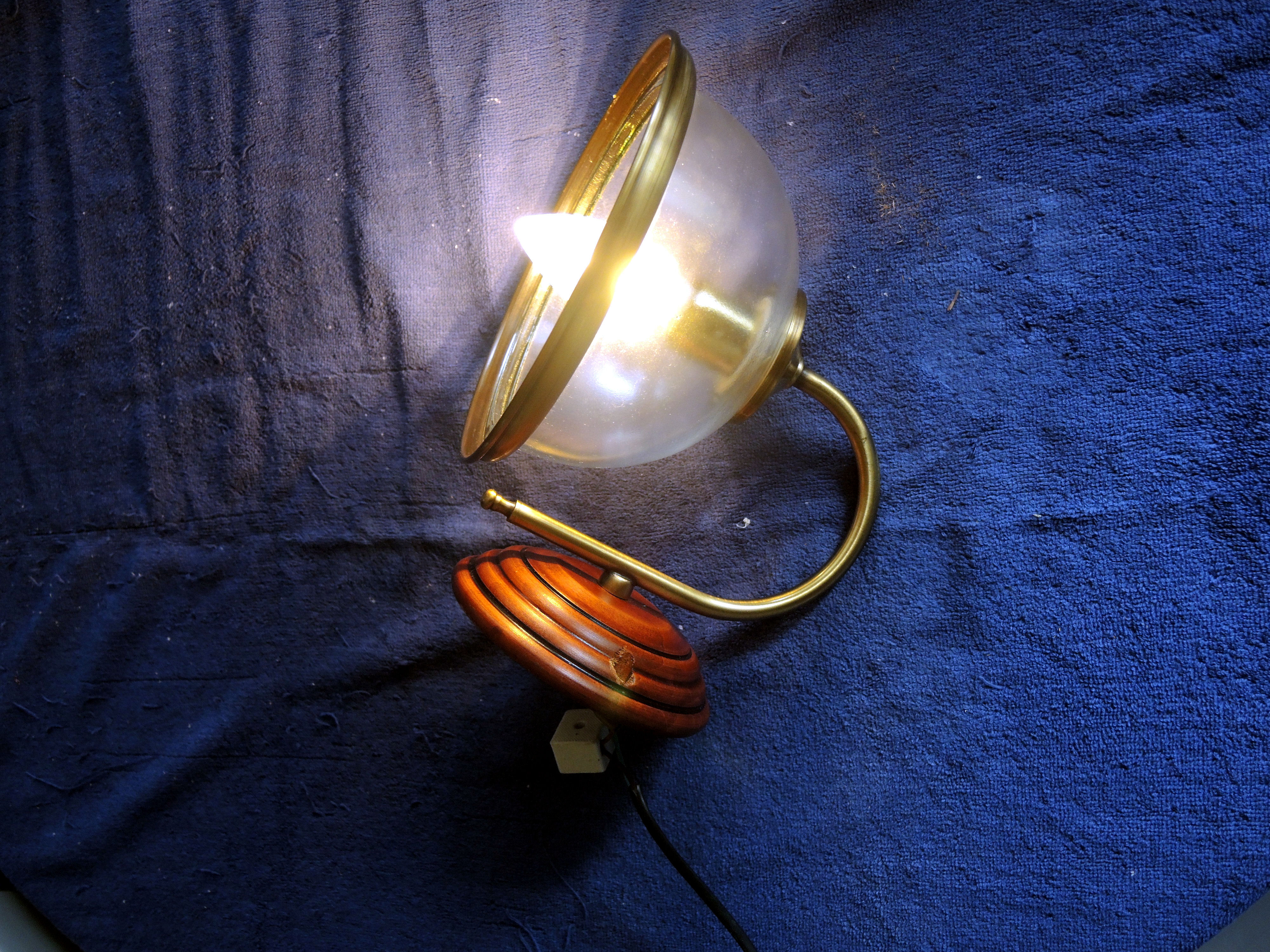 Glass sconce brass gold