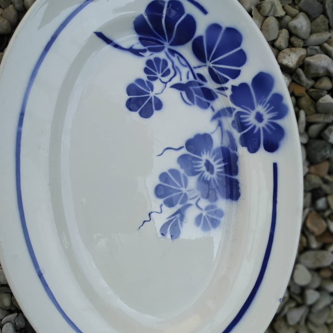 Oval dish