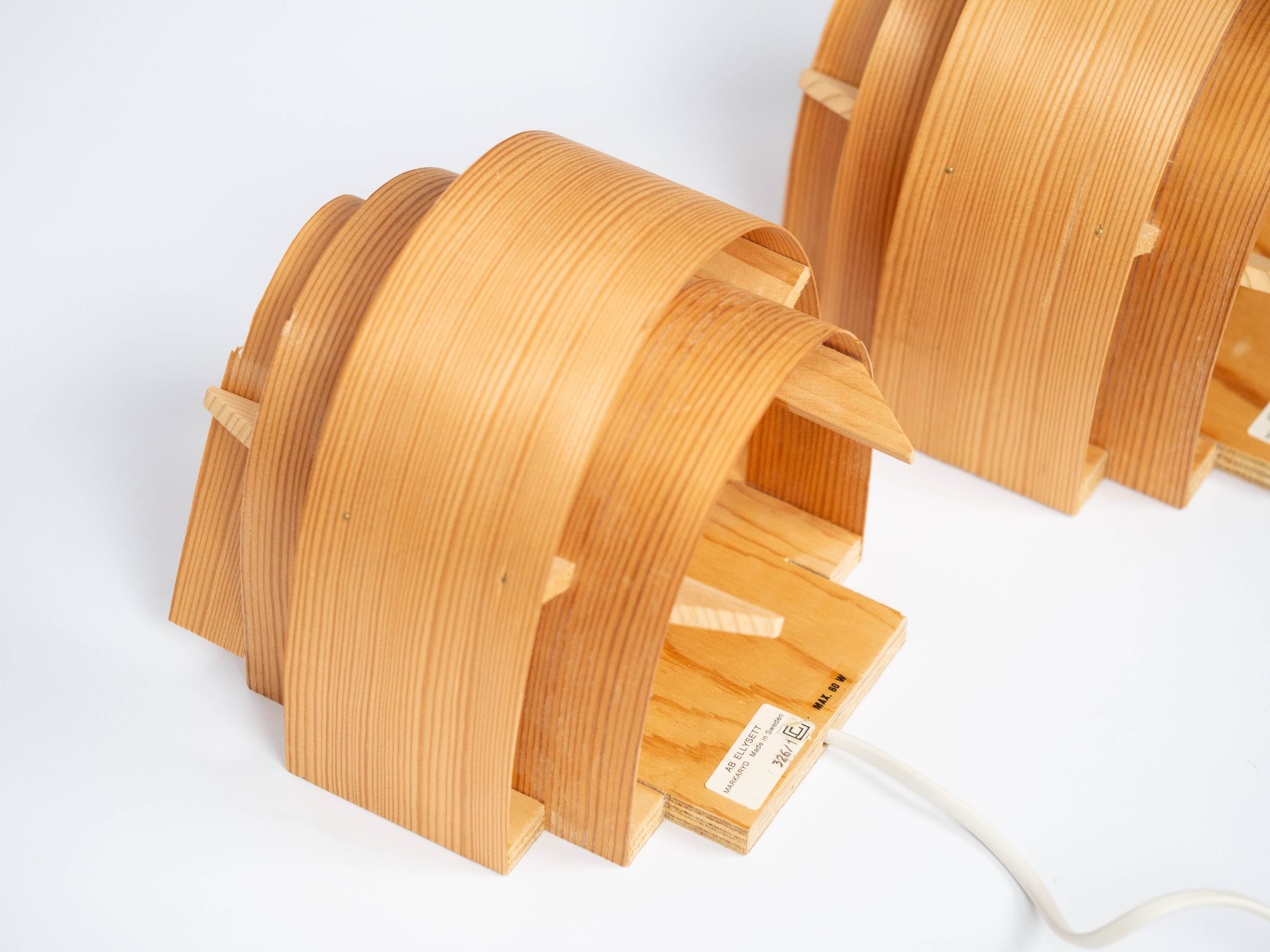 Pair of pine wood wall lamps V327 by Hans-Agne Jakobsson, AB Elysset, 1960s