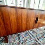 Buffet VODDER en bois de palissandre avec portes en bois