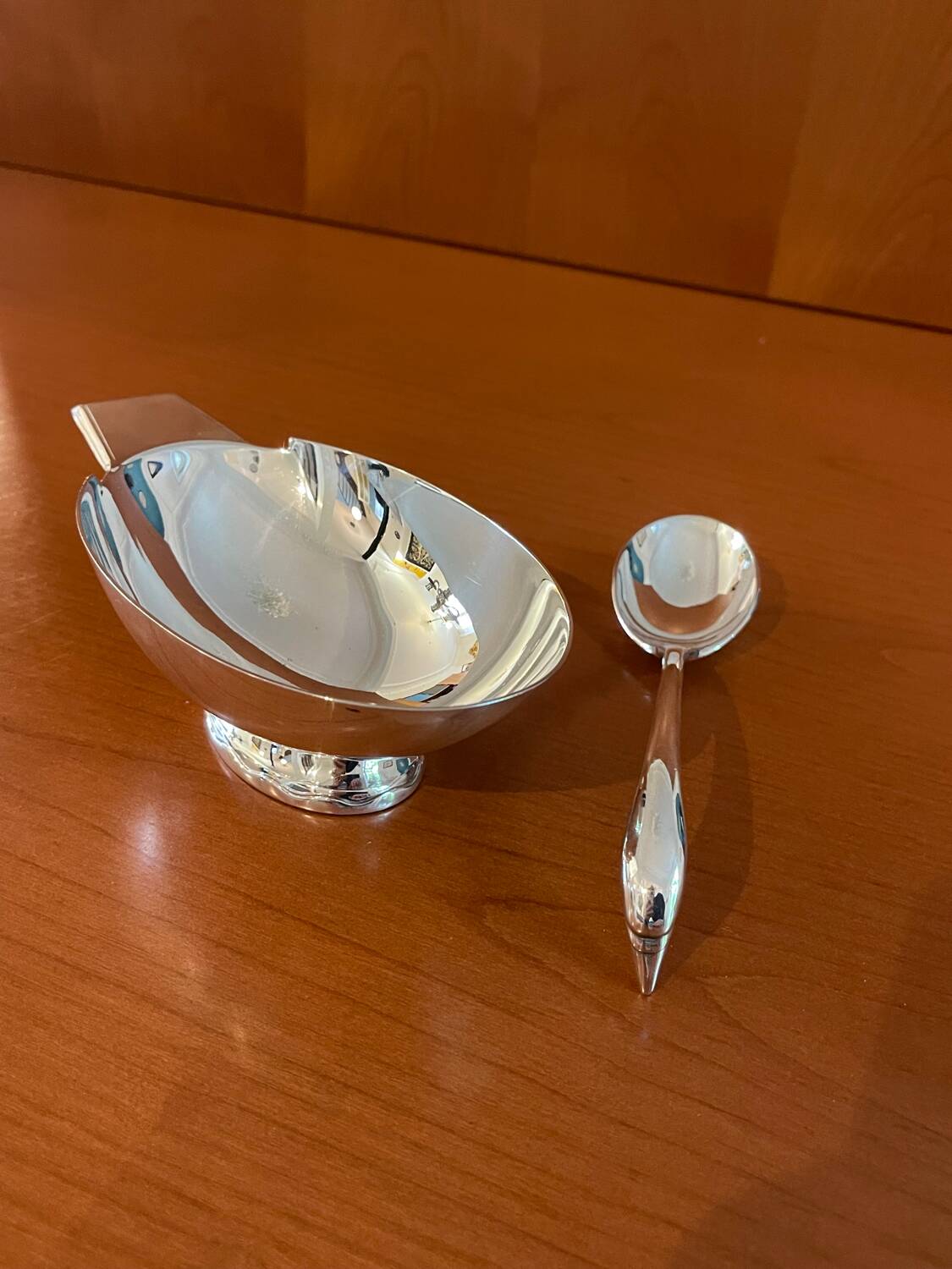 "Christofle, Gallia, 2 Swan Sauce Boats Christian Fjerdingstad