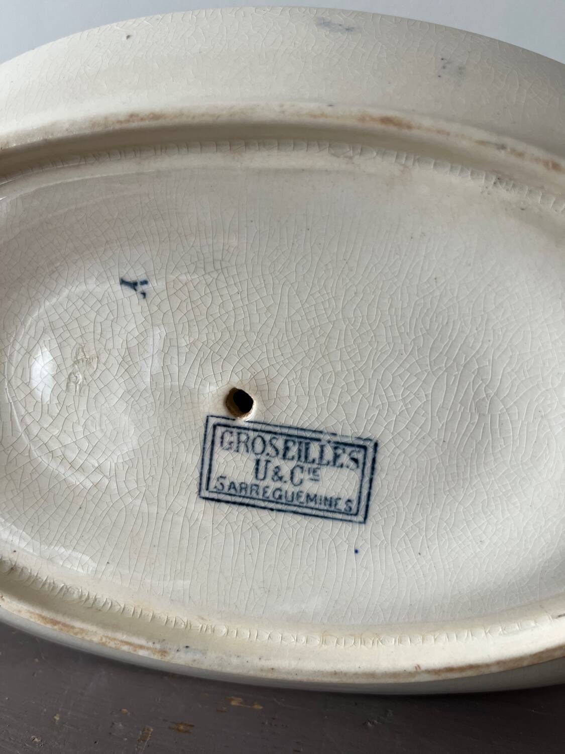 Sauce boat U & Cie Sarreguemines model “currants”