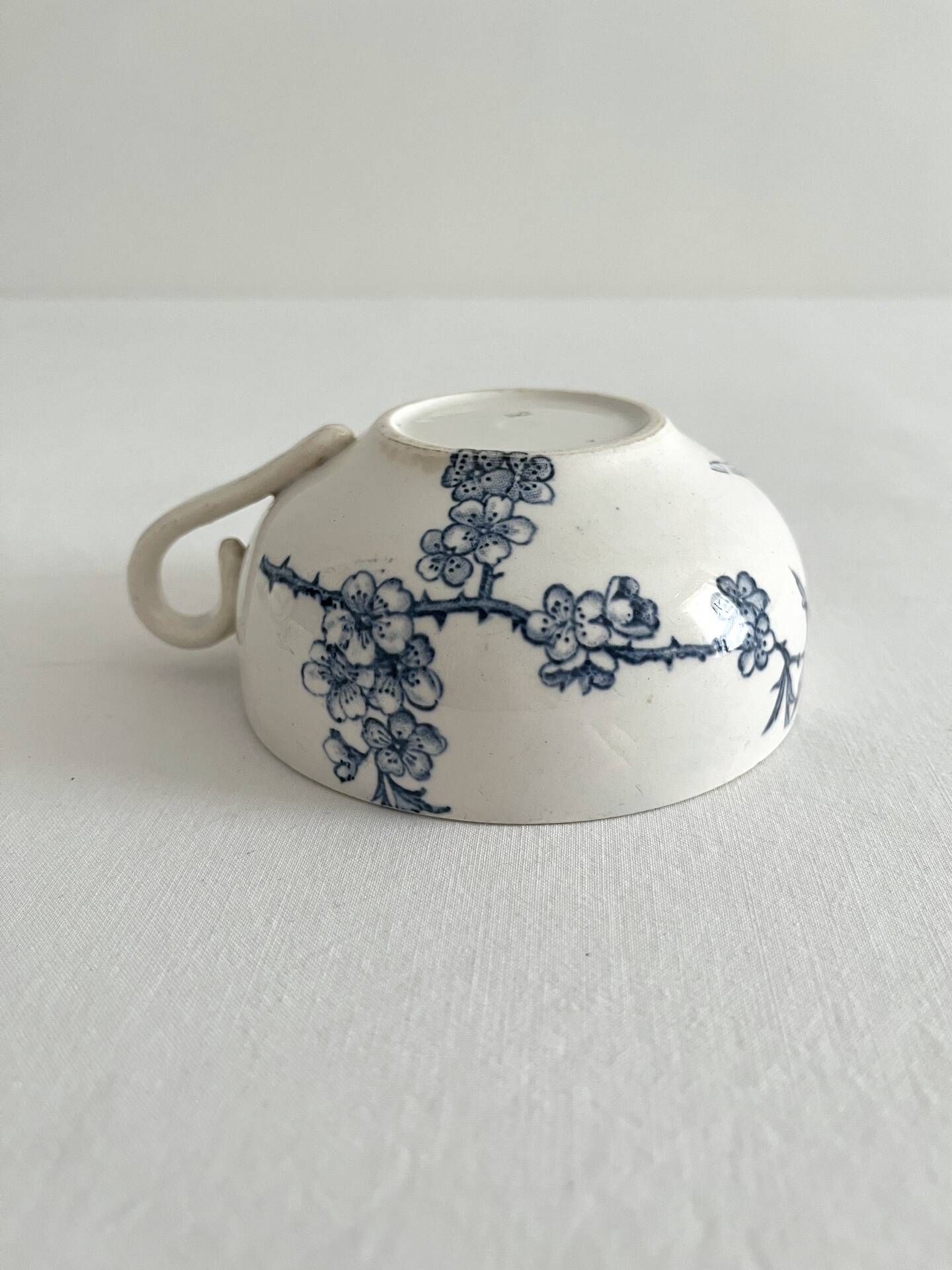 Antique ironstone cup "Carmen" Sarreguemines