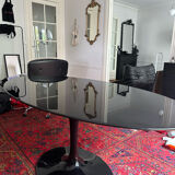 Oval black table