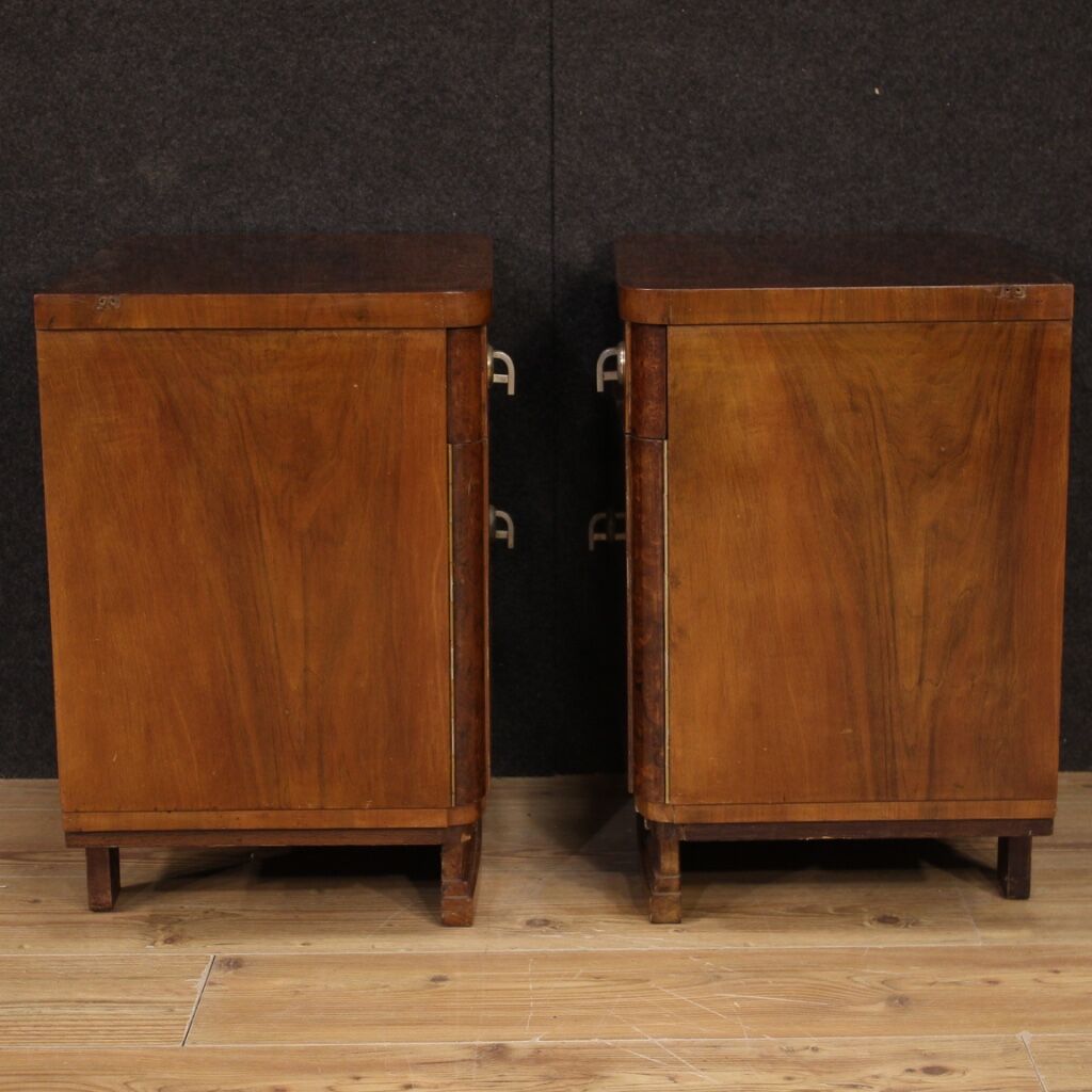Pair of Italian nightstands in walnut and burl