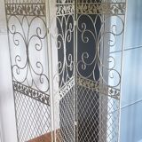 Iron screen