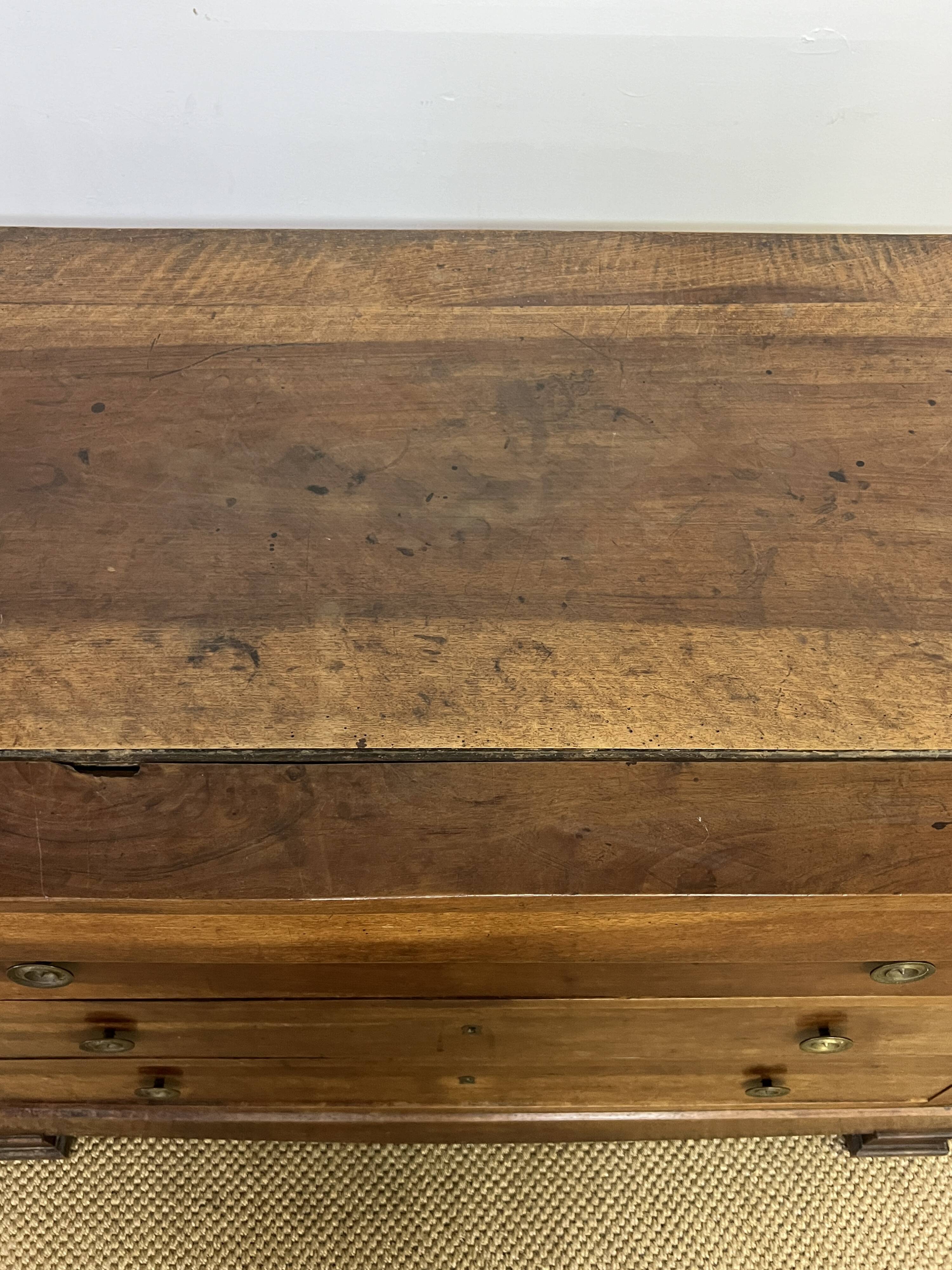 Commode en bois Louis Philippe du 19è siècle
