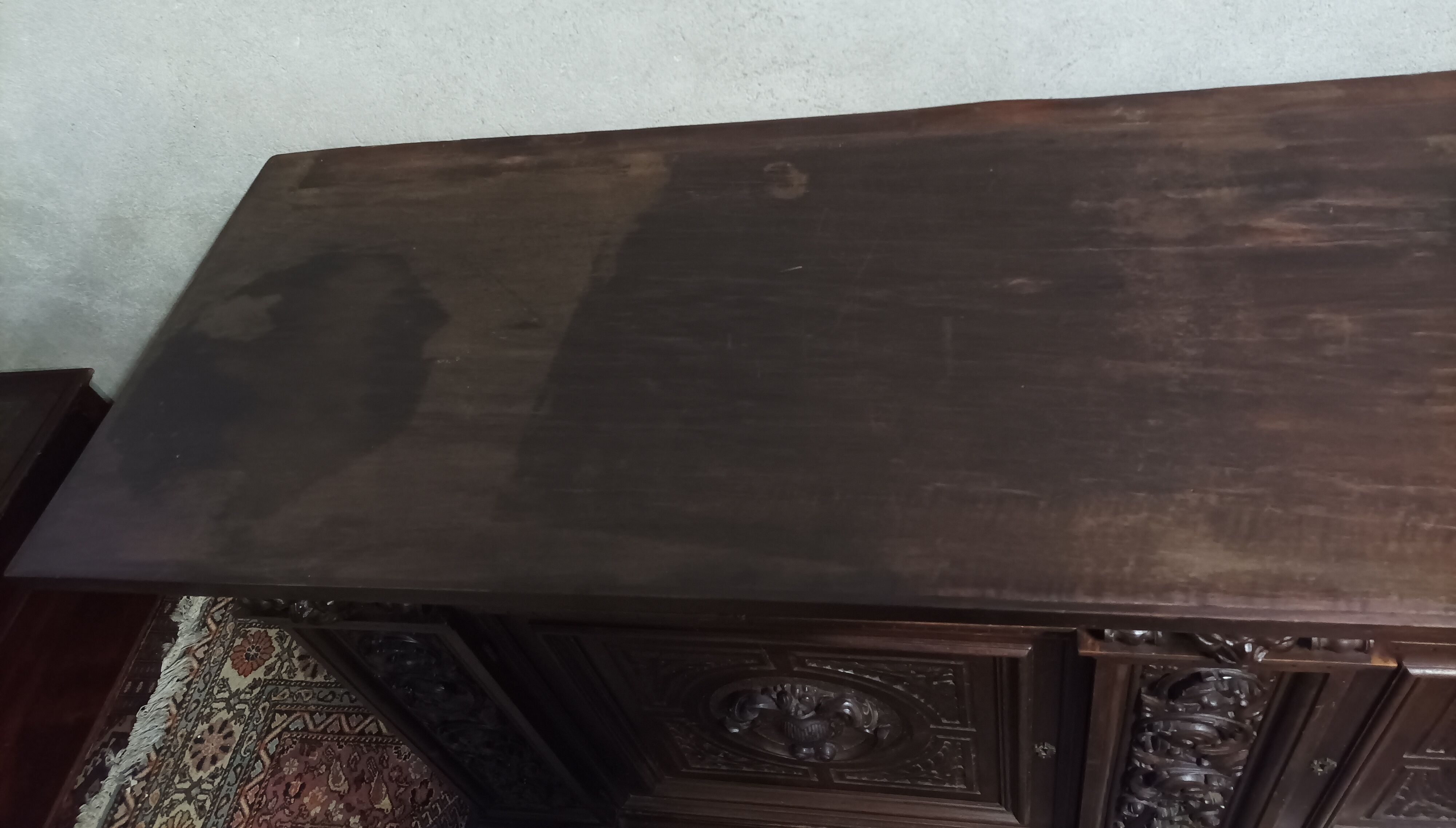 Sideboard style Renaissance