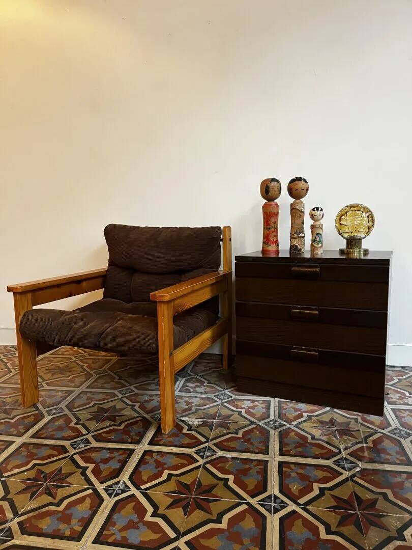 Vintage armchair – corduroy & pine