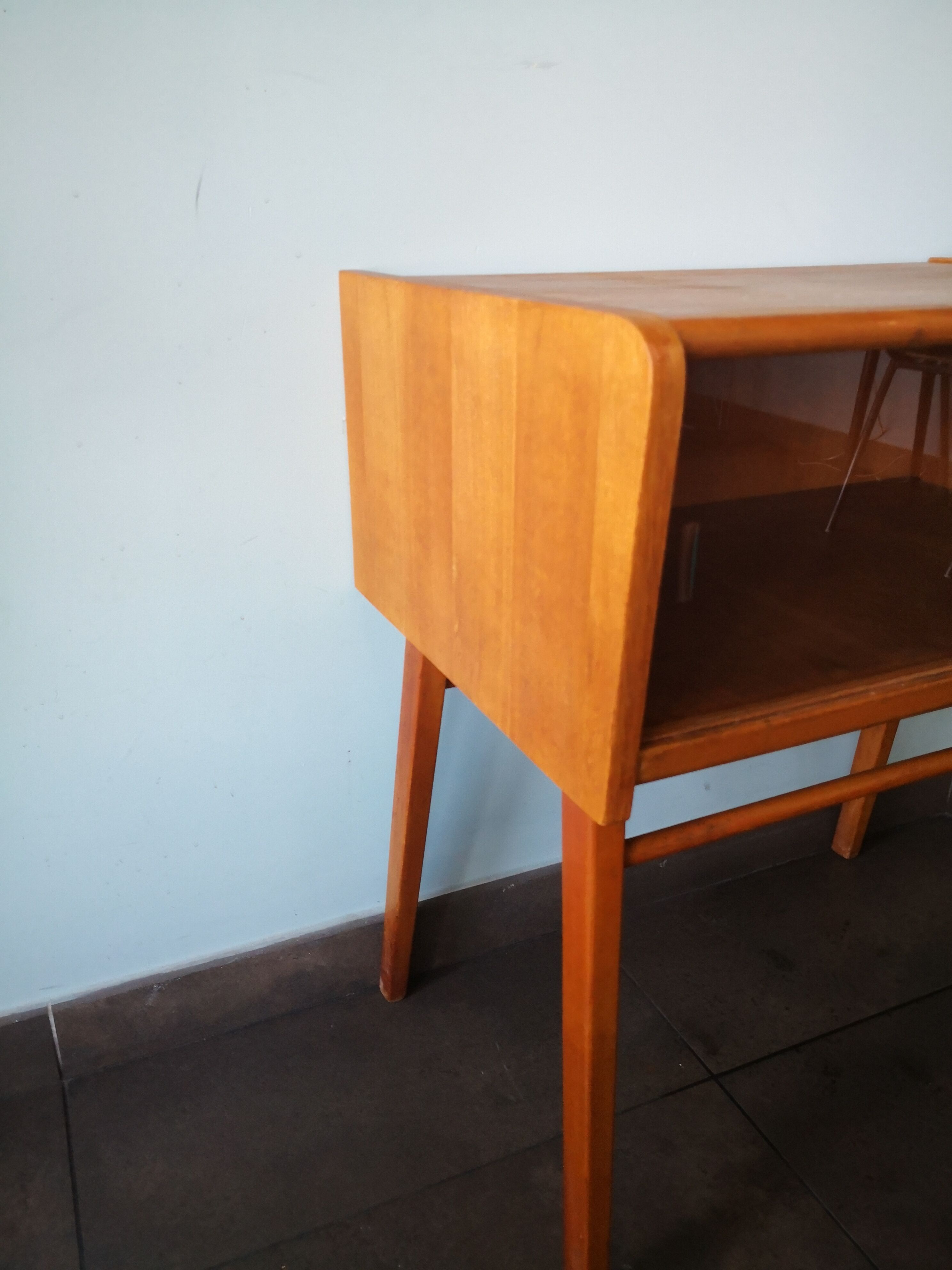 Vintage TV/radio stand, Czech (Opp. Hodonin)