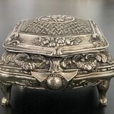 1 silver metal jewelry box