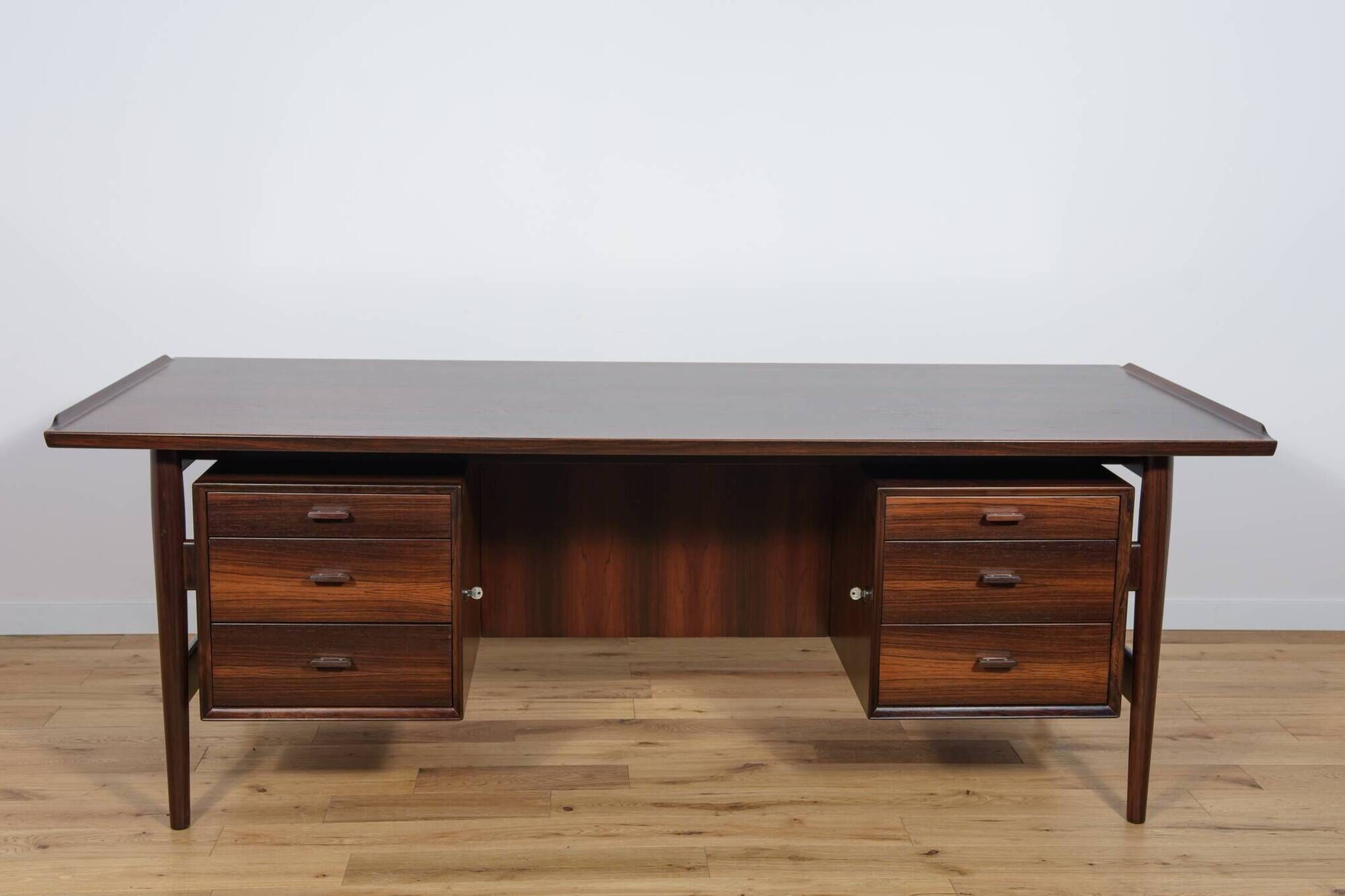 Mid-Century Rosewood Freestanding Desk Model 207 by Arne Vodder for Sibast,