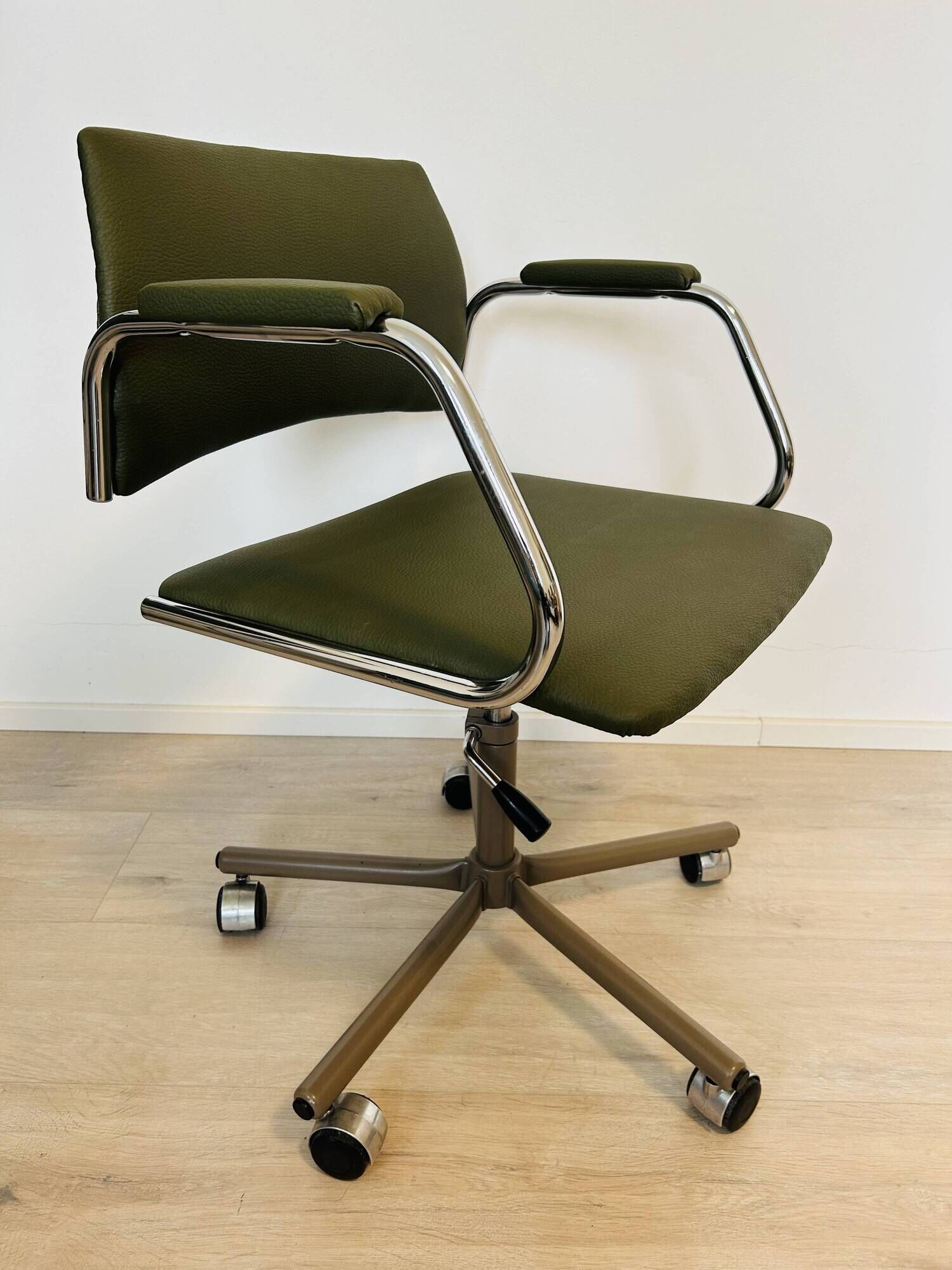 Vintage Fern Grey Office Arm Chair from Kovona Model K-380 from Czech 1970’s