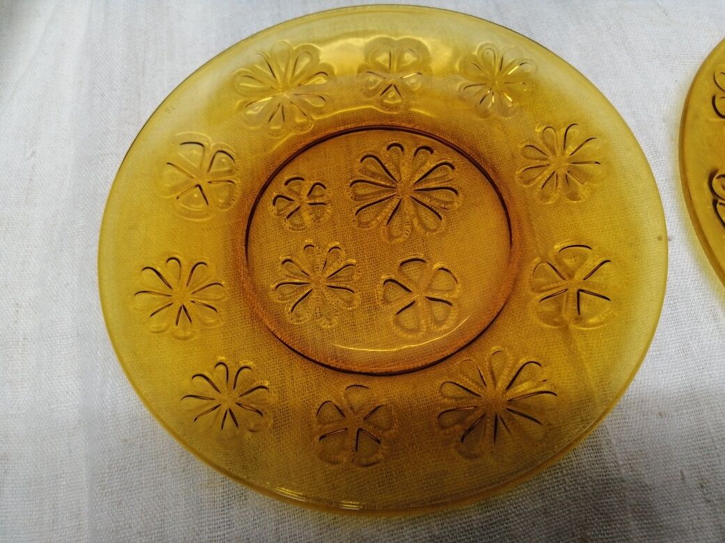 Old vintage Vereco dessert plates lot of 6