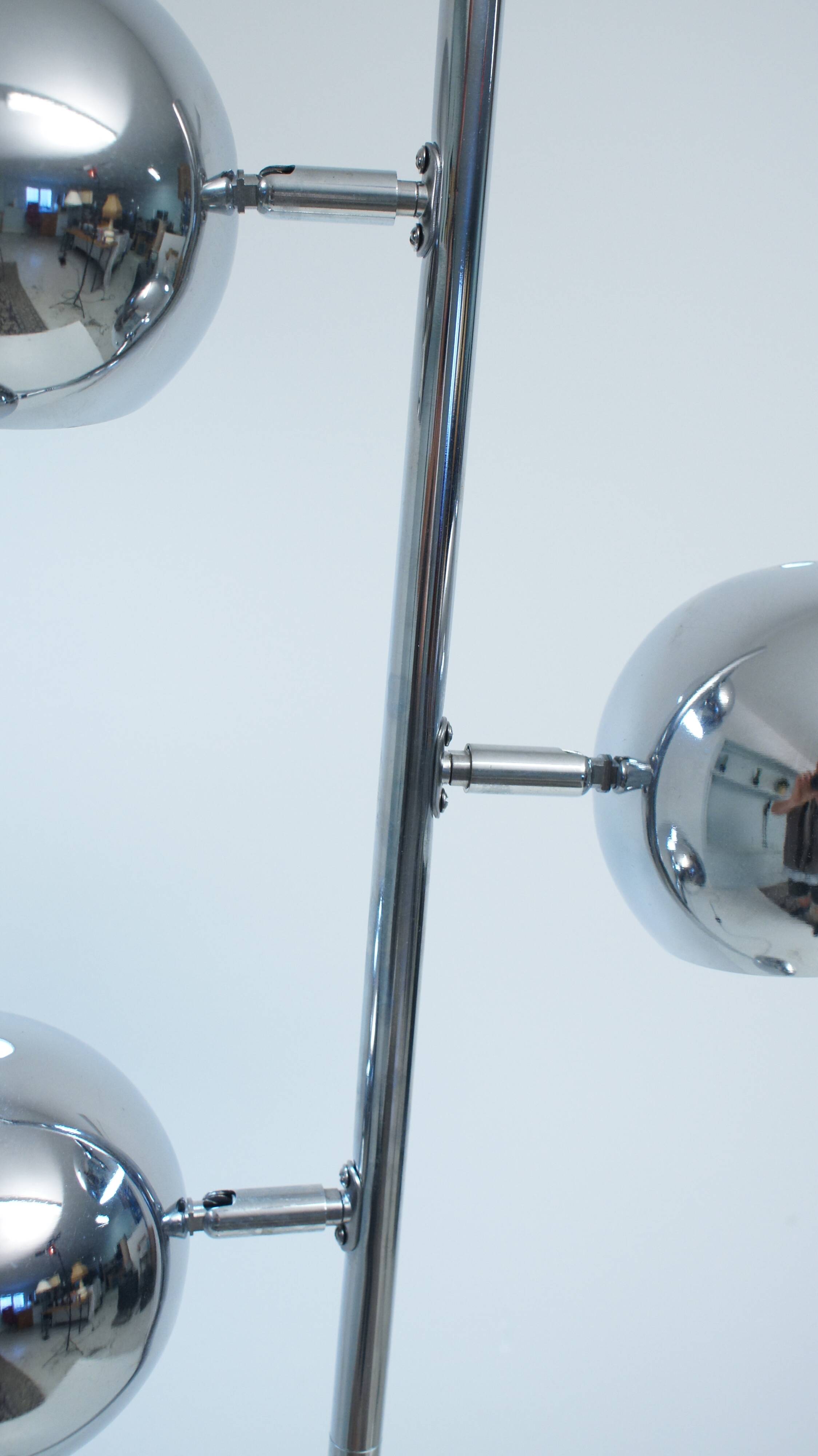 Chrome floor lamp 3 globes