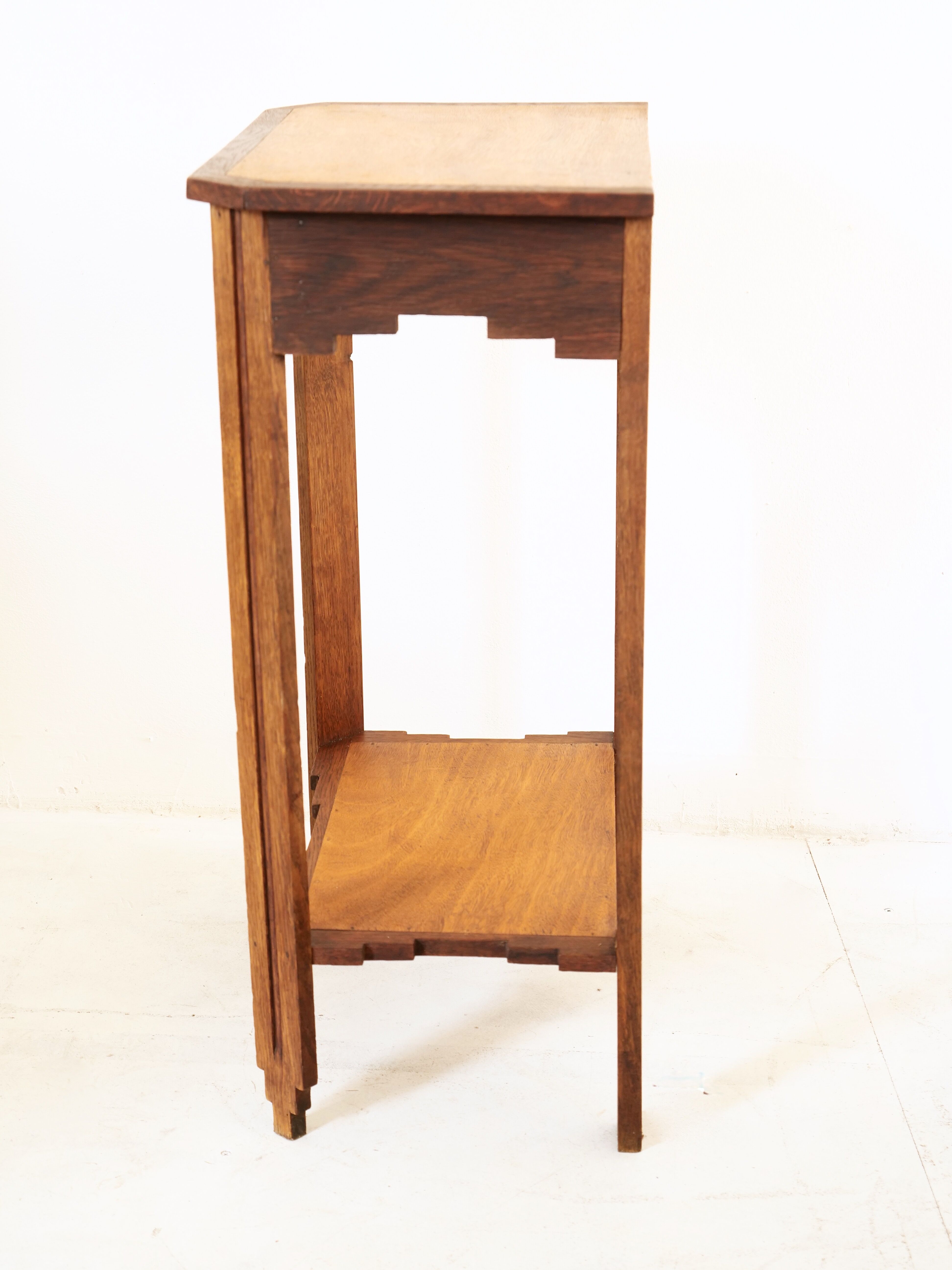 Extra furniture deco entrance hall