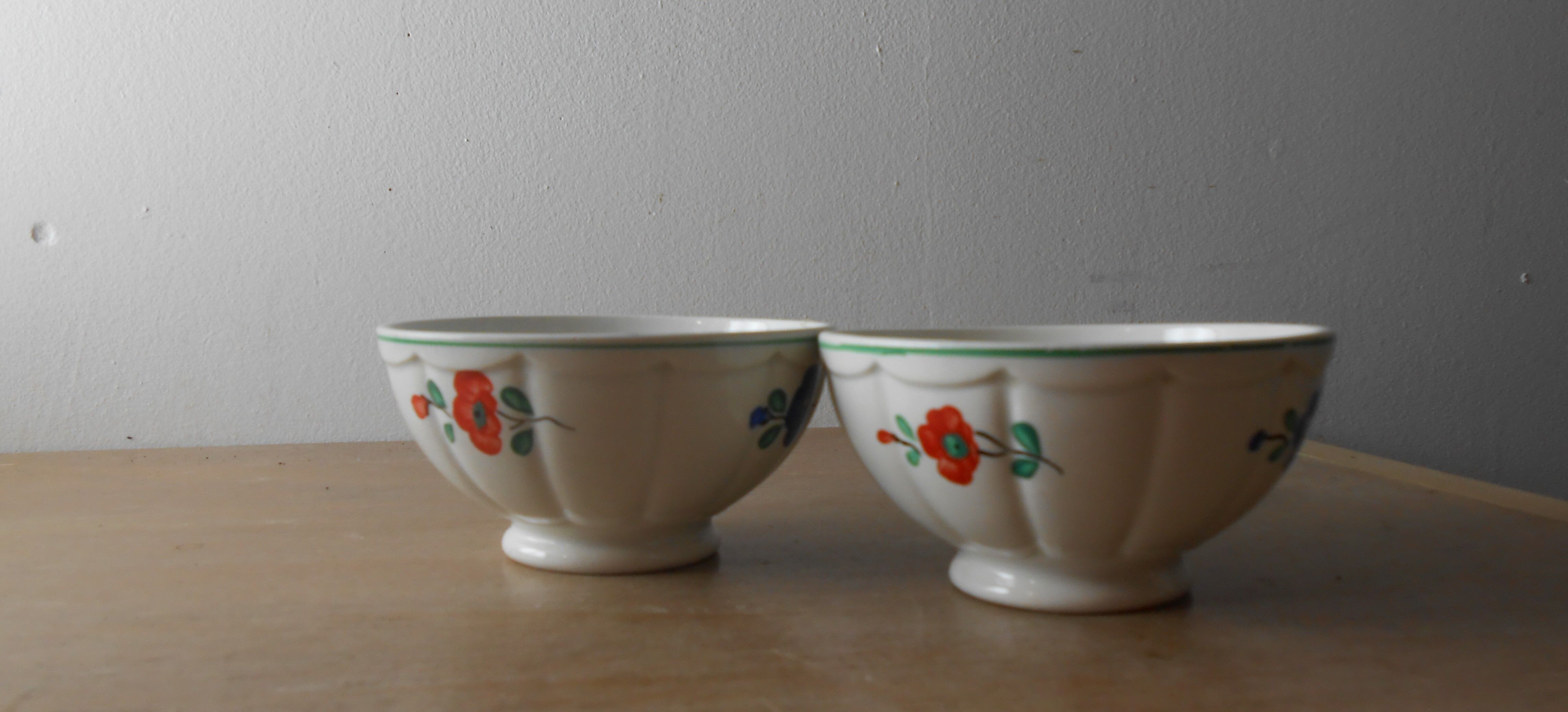 Small bowls in Sarreguemines France majolica