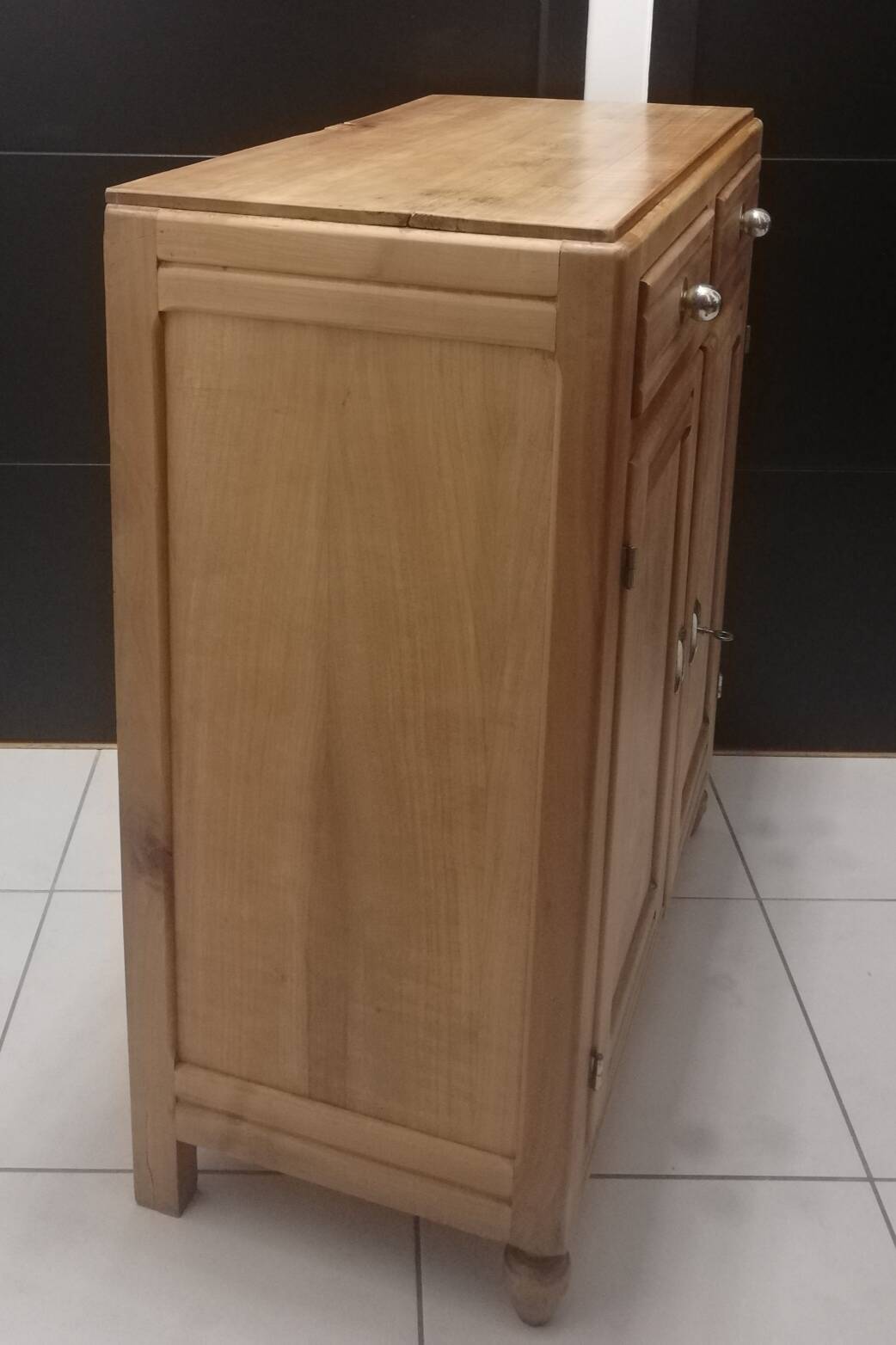 Low sideboard in natural oak