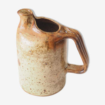 Pinched sandstone pitcher