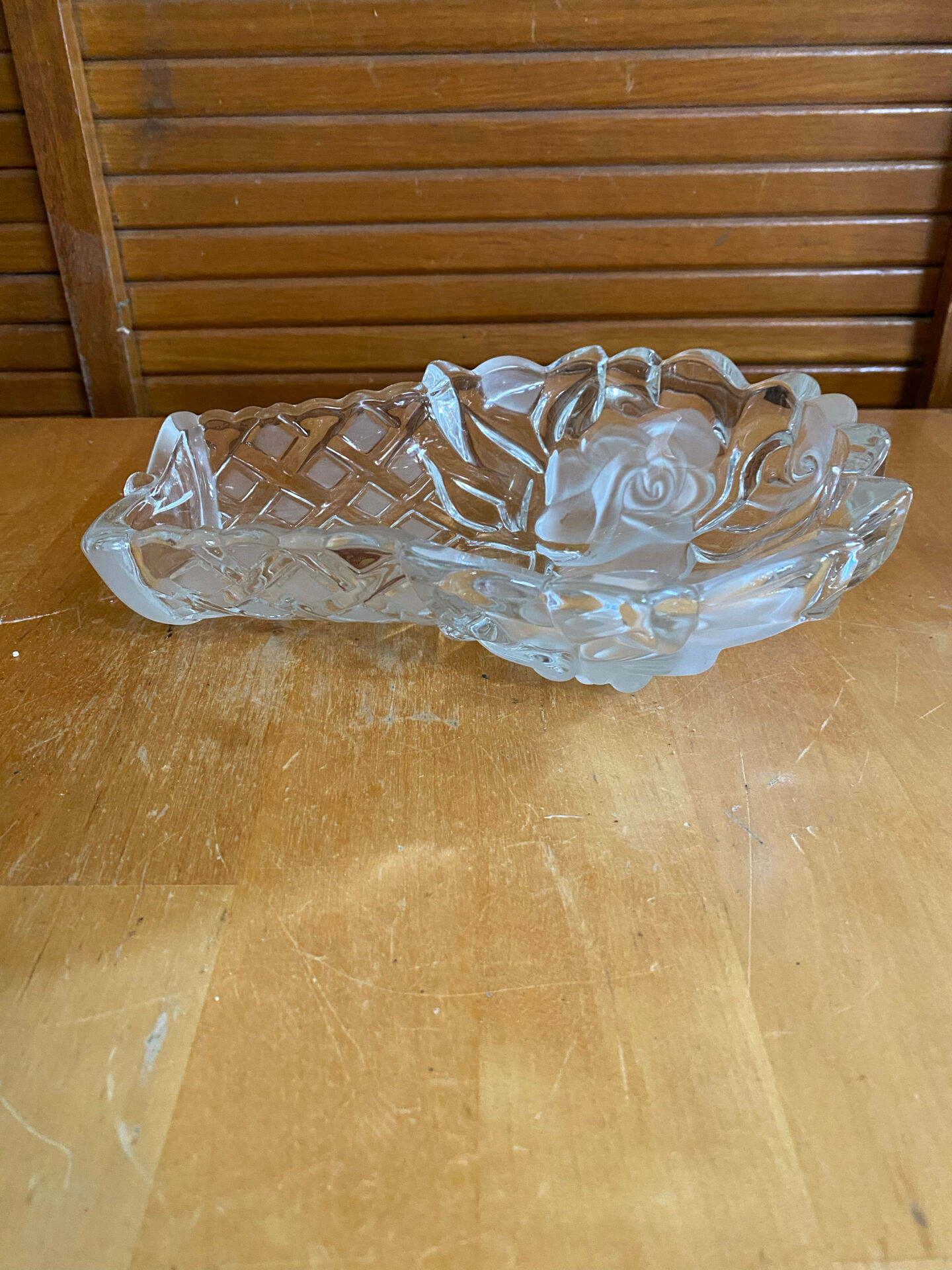 Old walther-glas pocket video vintage moulded crystal rose basket
