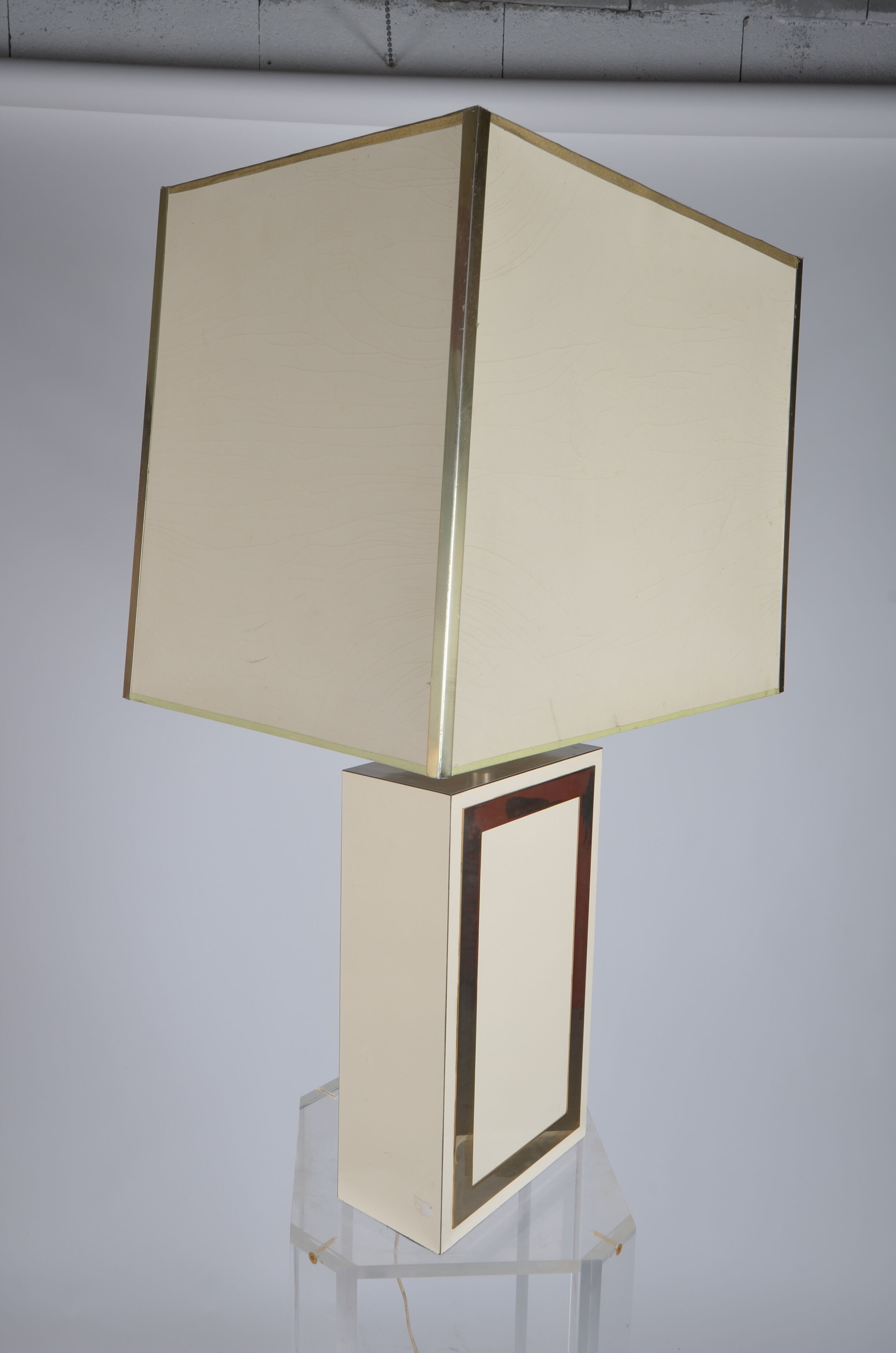 Hollywood Regency lamp