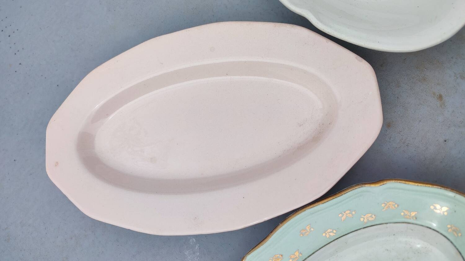 Set of 6 antique earthenware dishes by Gien and St Amand