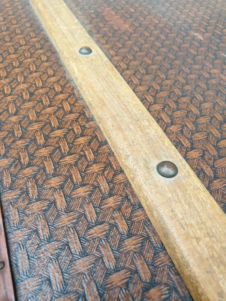Trunk suitcase 1920 canvas coated cannage pattern