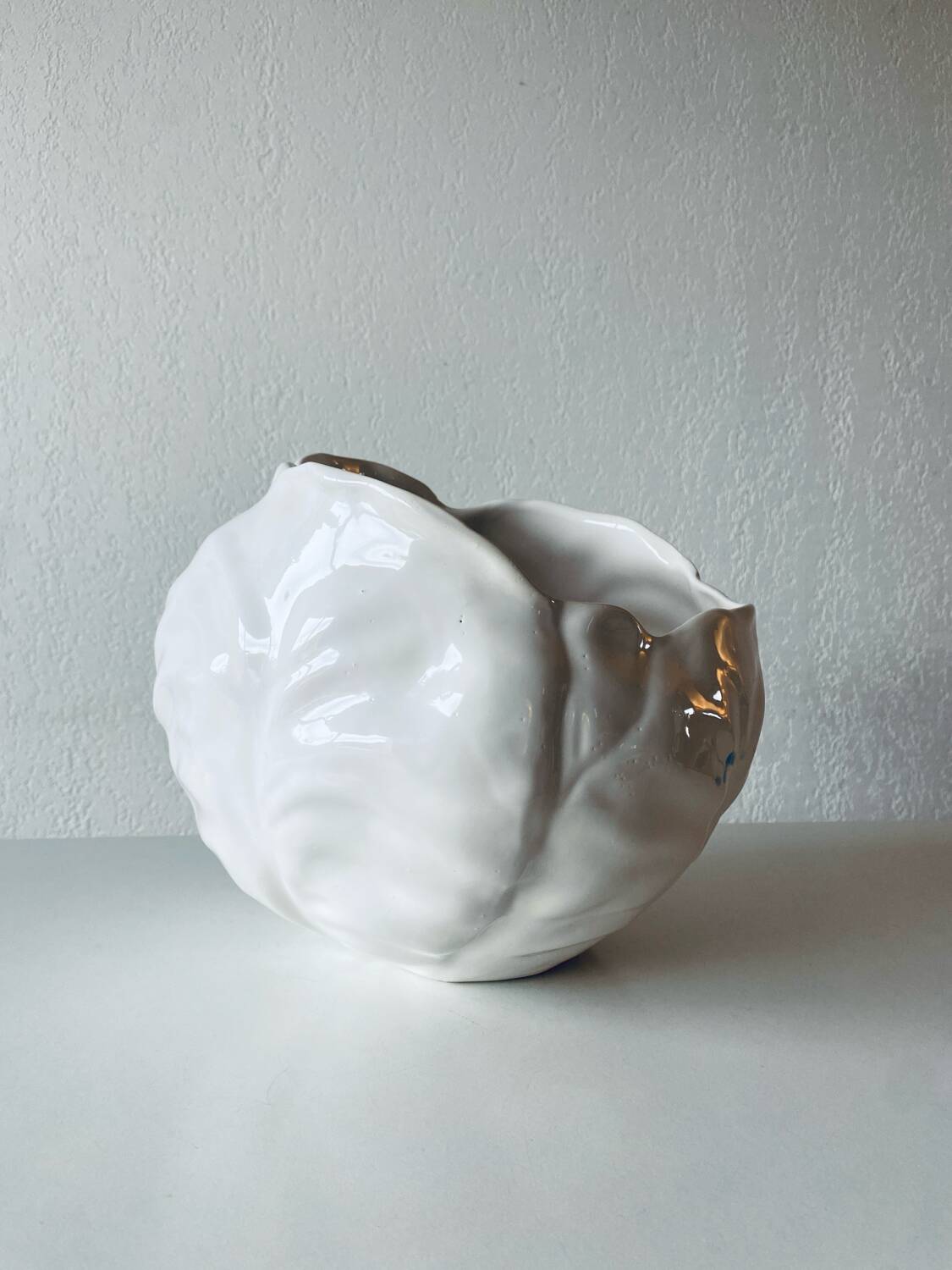 Ceramic cabbage plant pot