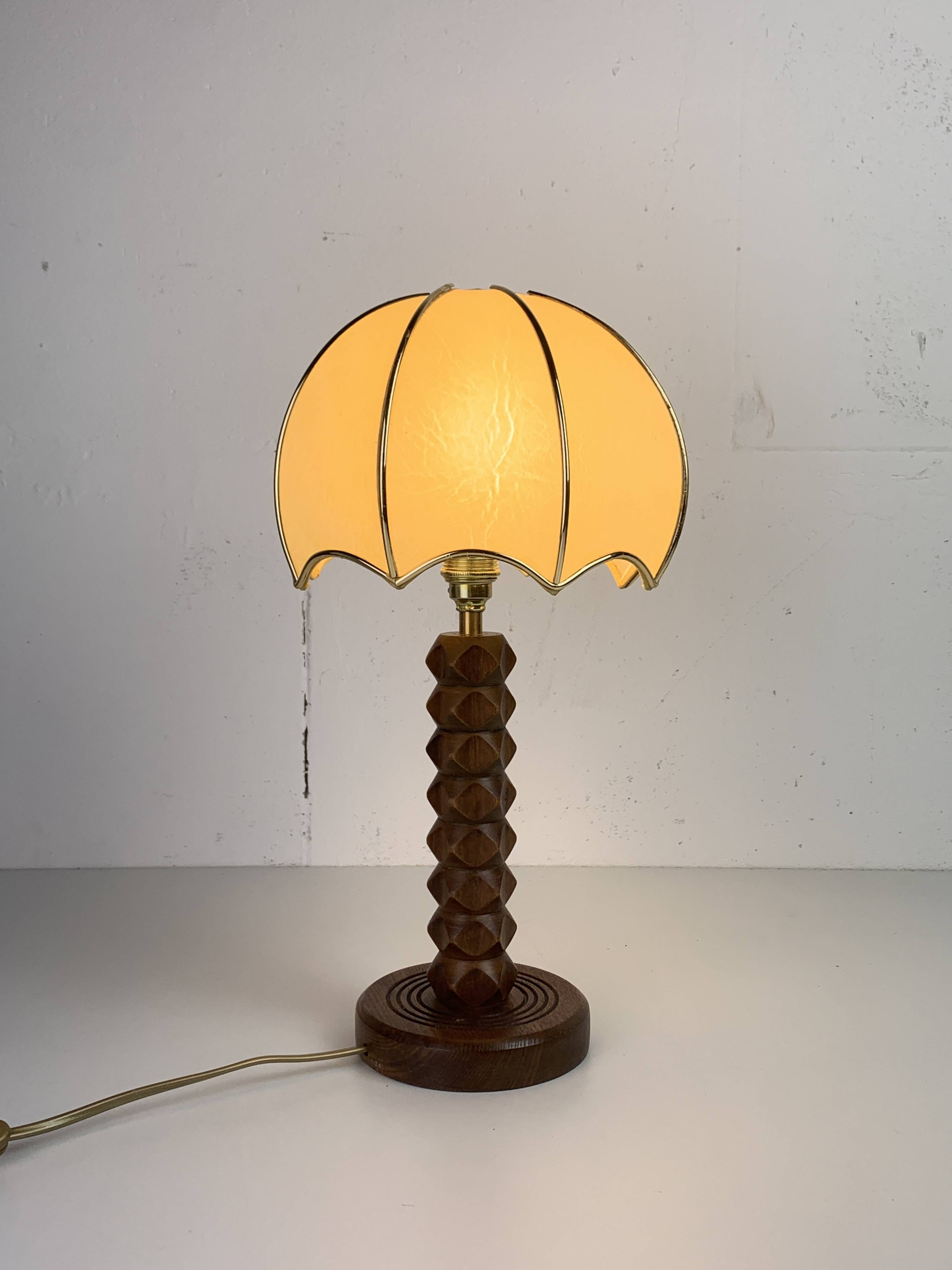 French modernist wood turned mushroom cocoon table lamp, 1950s