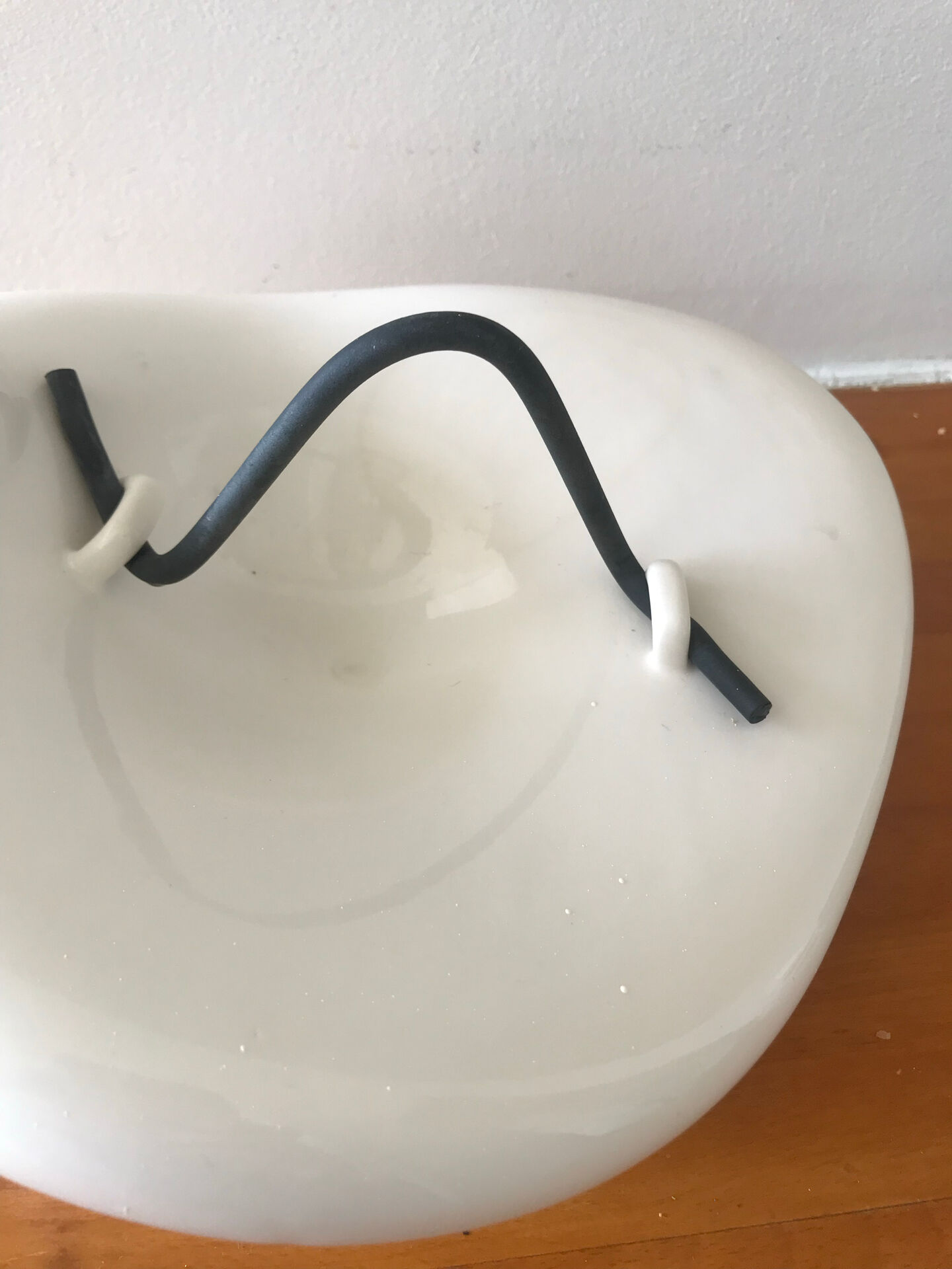 Teapot and cups in contemporary ceramic