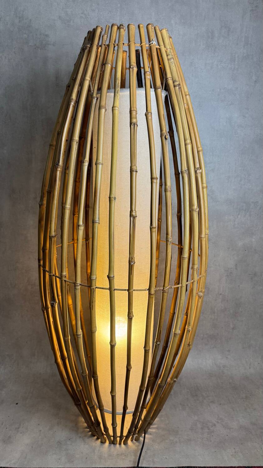 Living room lamp and rattan Italy 70s