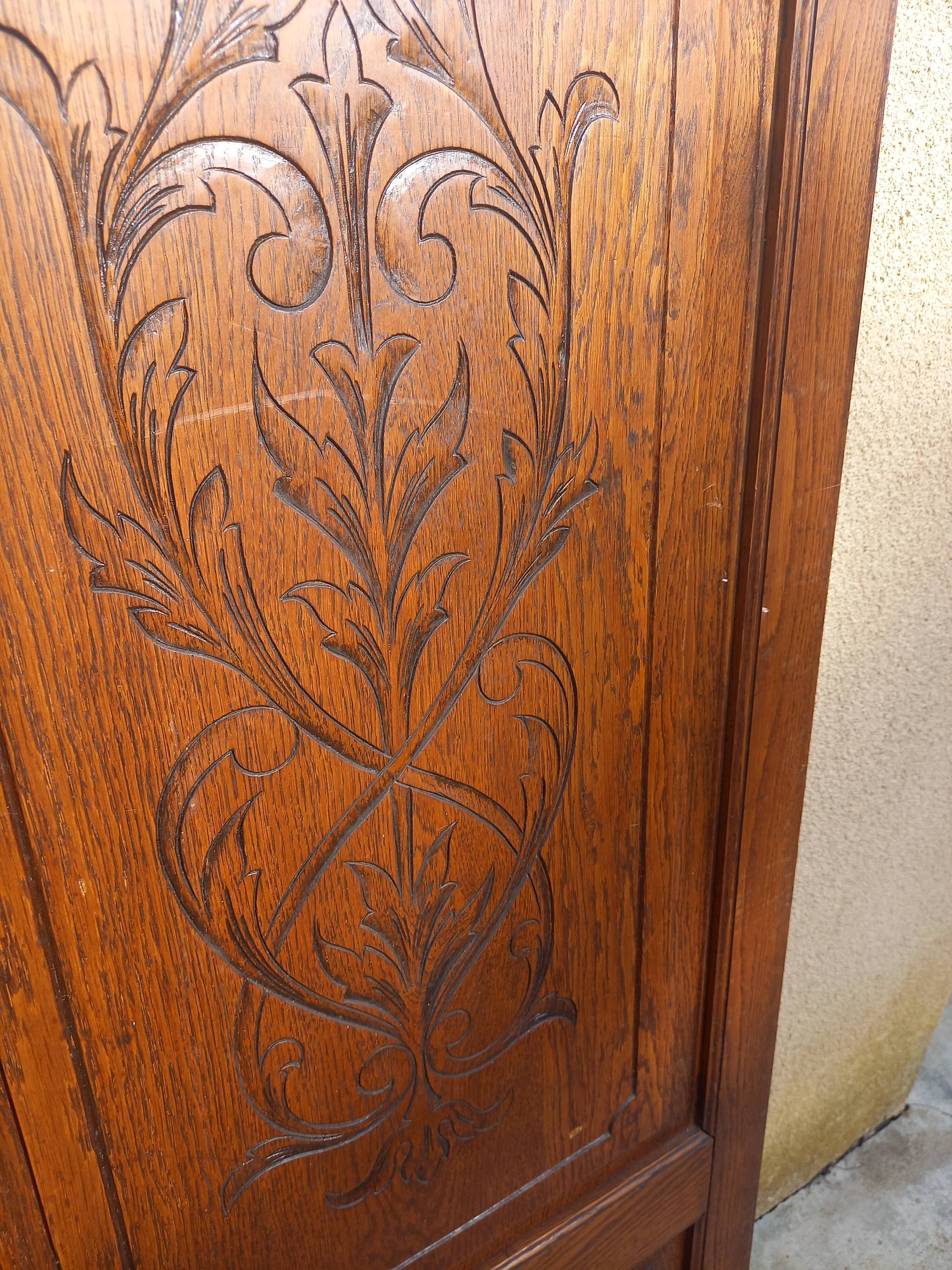 Paire de portes d'armoire en chêne