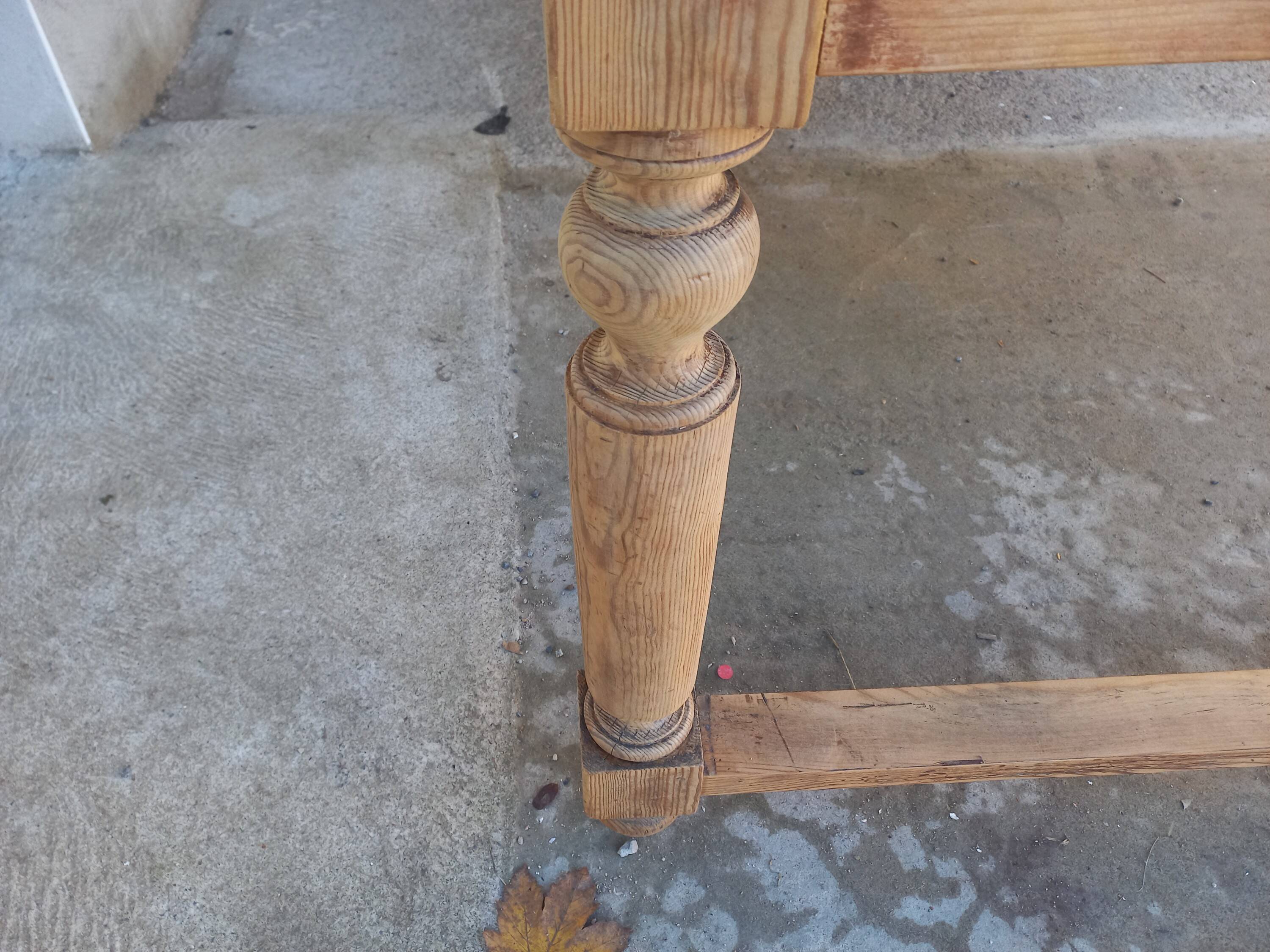 Grande table de communauté en chêne et sapin