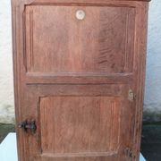 Furnished cooler of profession trade brewery in late XIX century oak bar