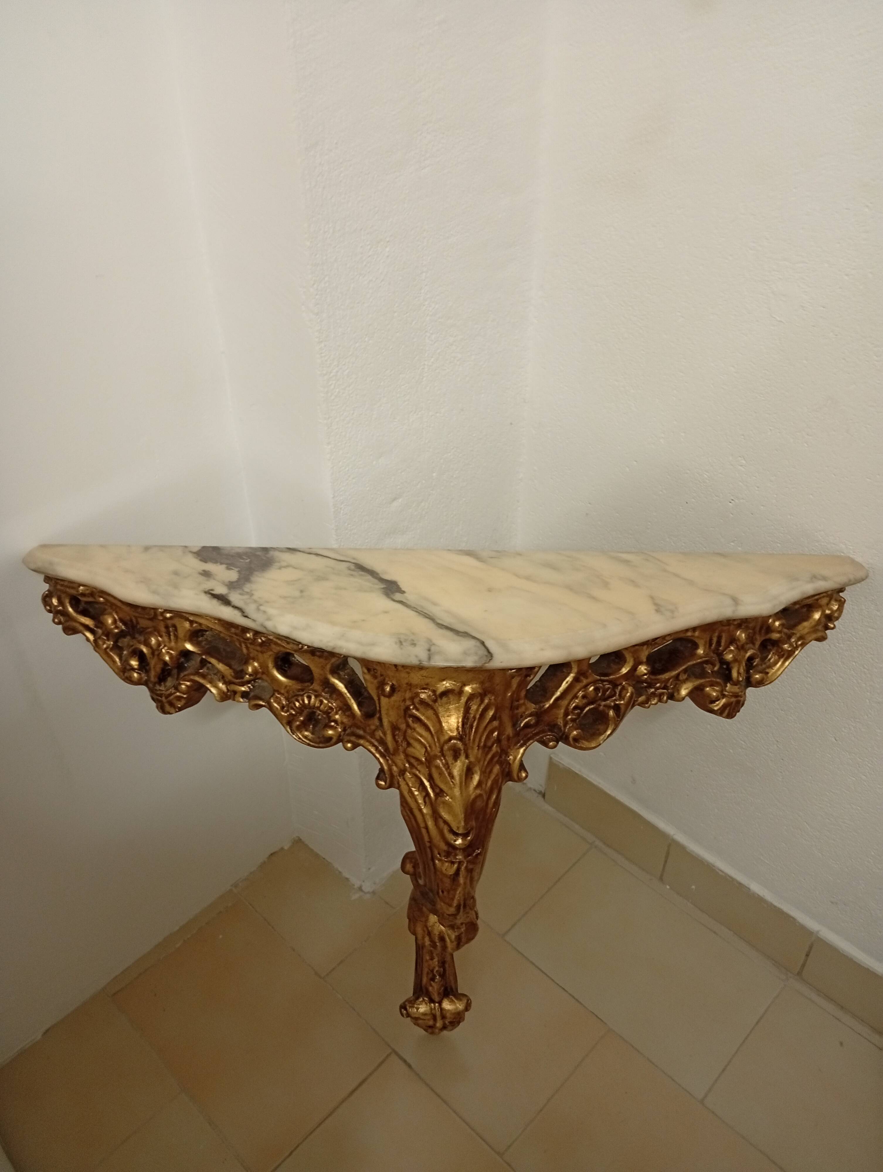 Console murale Louis 15 marbre et bois sculpté doré