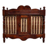 Pannetiére / meuble d’appoint a suspendre / noyer / XVIIIeme