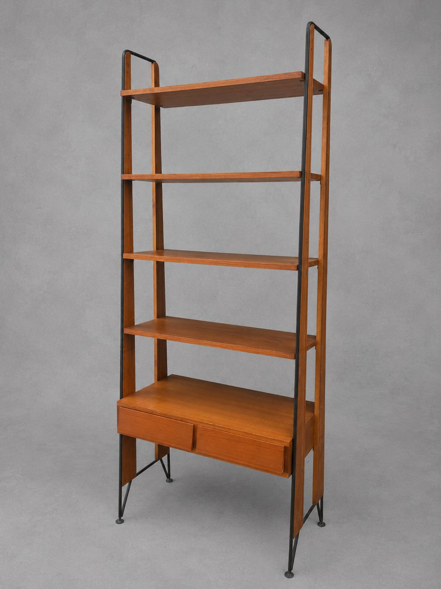 Vintage Scandinavian bookshelf in teak and black metal – Design
